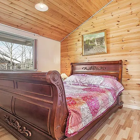 Two-bedroom Holiday In Feriehus Hals