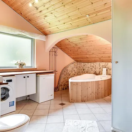 Two-bedroom Holiday In Hals